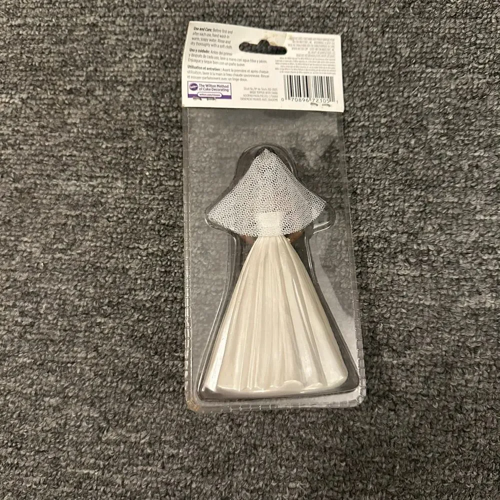 Wilton African American Wedding Cake Topper Bride with Tiara 5